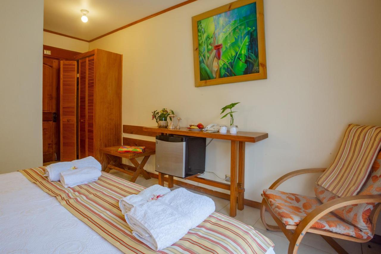 Hostal Uruhao Анґа-Роа Екстер'єр фото