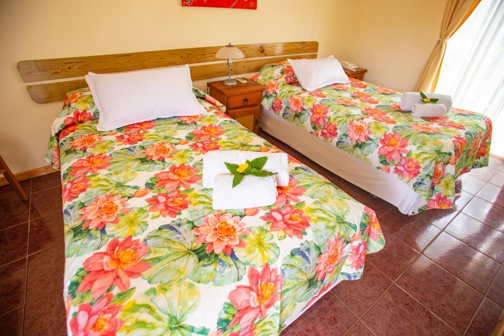 Hostal Uruhao Анґа-Роа Екстер'єр фото